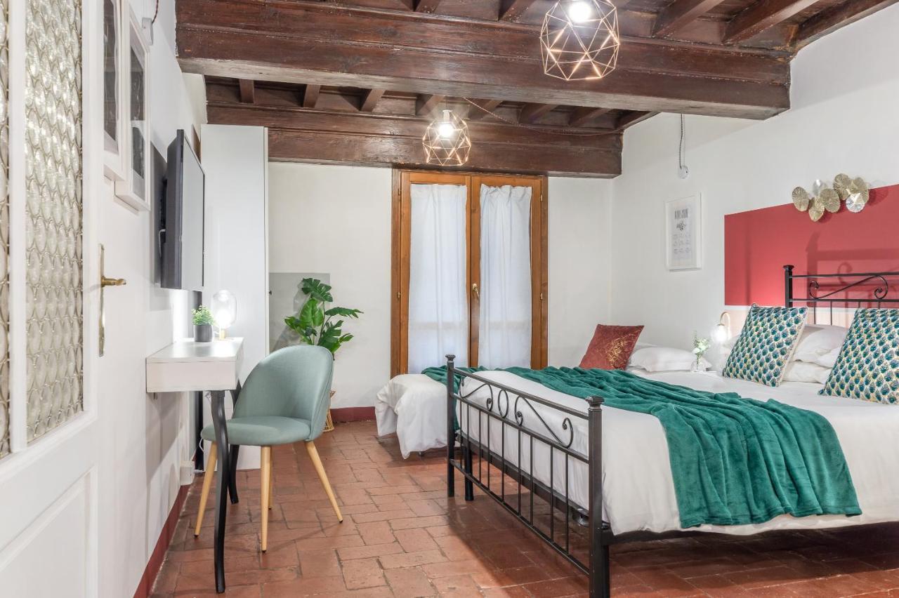 Wine Ciliegiolo Apartamento Florencia